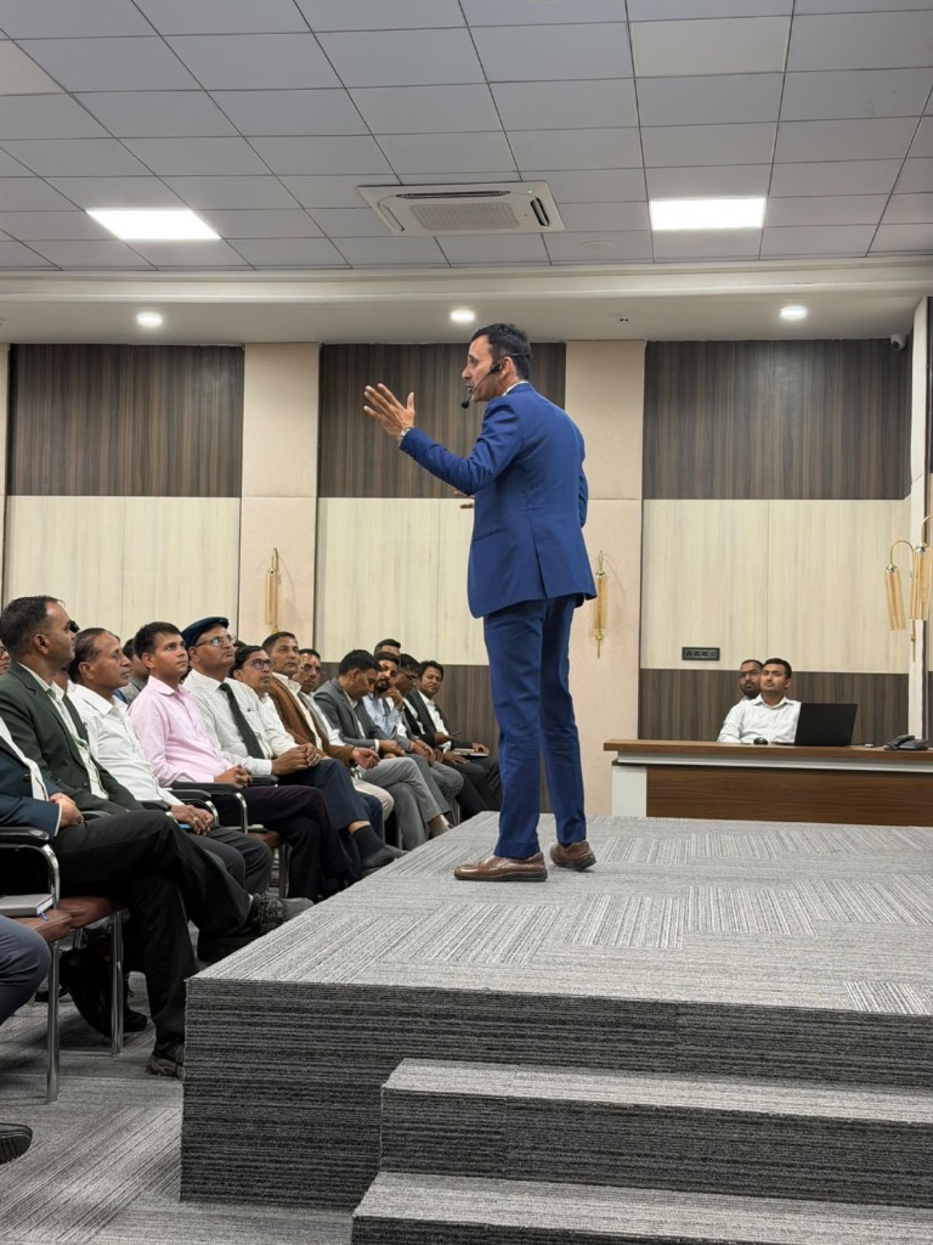 Bhupendra Singh Shekhawat teaching in a practice room